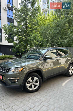 Позашляховик / Кросовер Jeep Compass 2018 в 