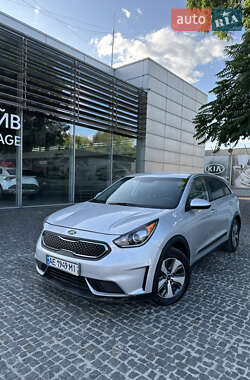 Внедорожник / Кроссовер Kia Niro 2017 в Днепре