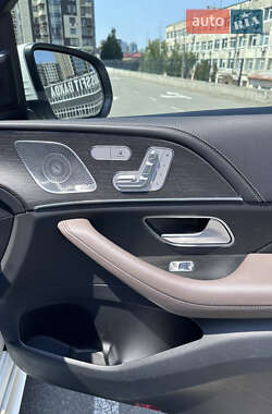Внедорожник / Кроссовер Mercedes-Benz GLE-Class 2021 в 