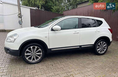 Позашляховик / Кросовер Nissan Qashqai 2009 в Чернівцях