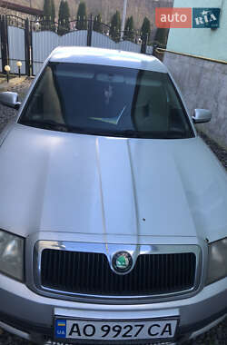 Ліфтбек Skoda Superb 2003 в Хусті