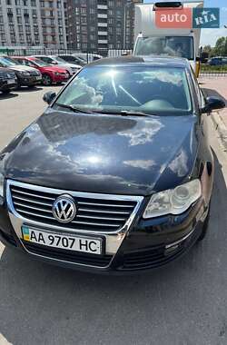 Седан Volkswagen Passat 2008 в Києві