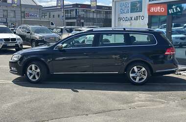 Універсал Volkswagen Passat 2013 в 
